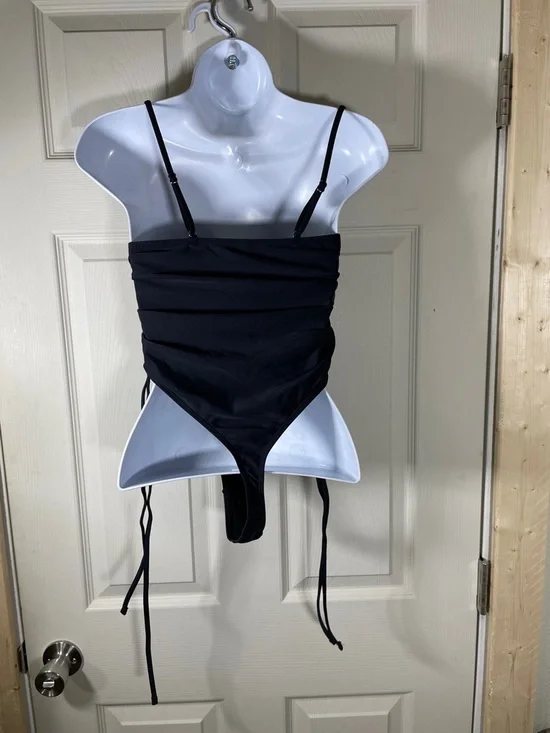 SHEIN Black Cutout One-Piece Swimsuit - Picture 4 of 5